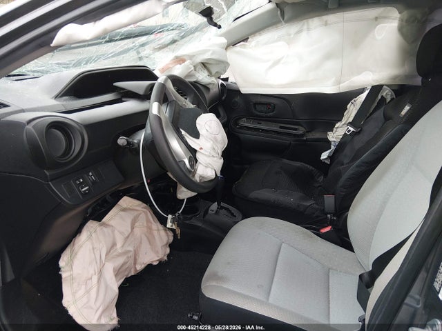Toyota Prius c One