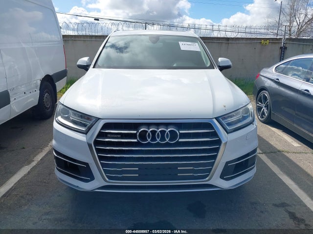 Audi Q7 3.0t Premium