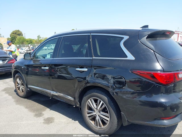 INFINITI Qx Luxe