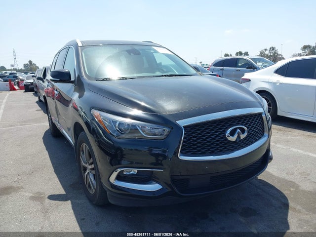 Salvage INFINITI Qx Image