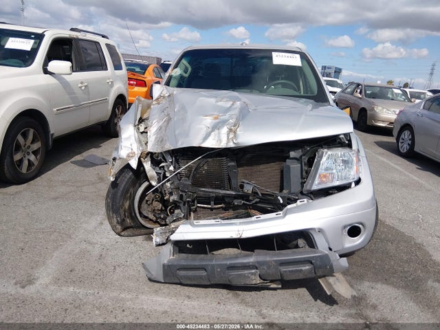 Nissan Frontier Sv