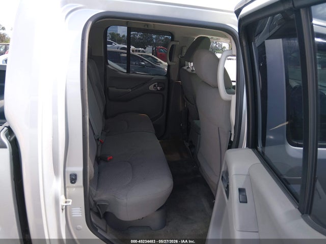 Nissan Frontier Sv