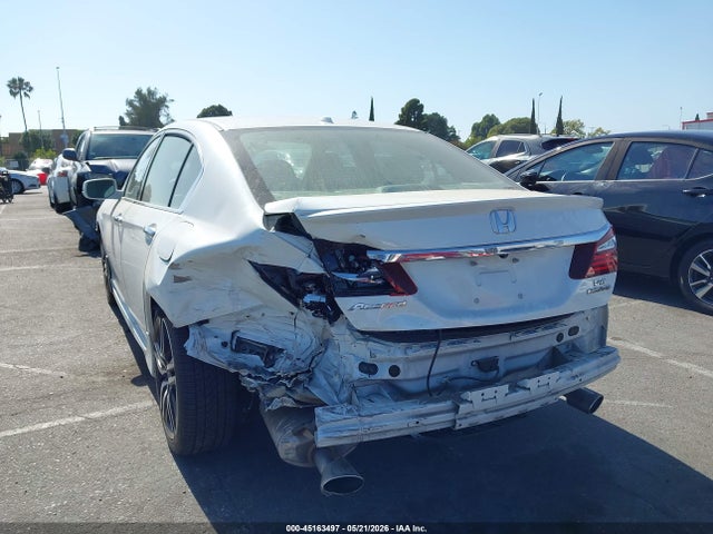 Honda Accord Touring V6