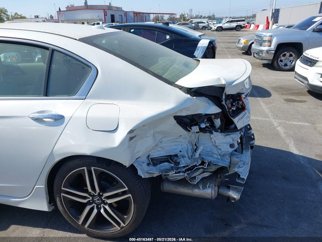 Honda Accord Touring V6