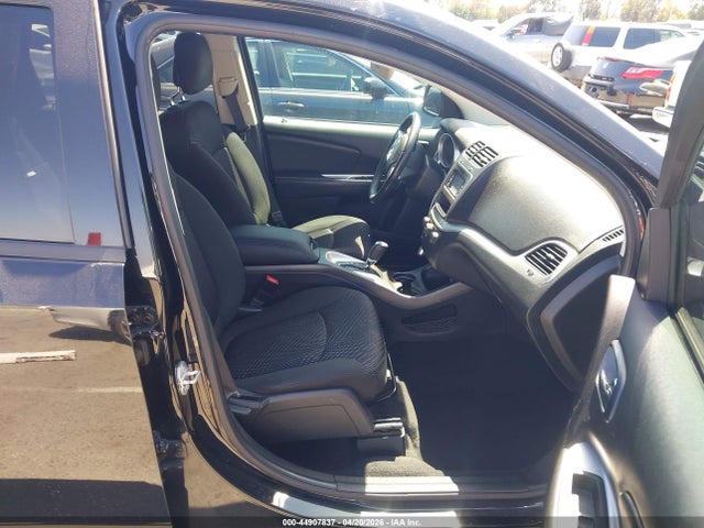Dodge Journey Se