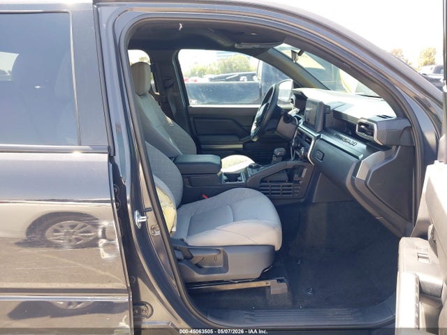 Toyota Tacoma Sr5