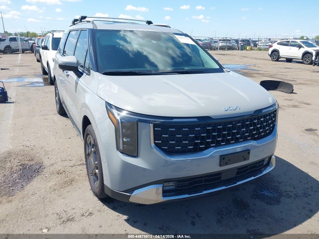 Salvage Kia Carnival Image