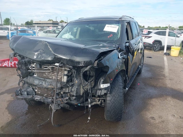 Nissan Armada Sv