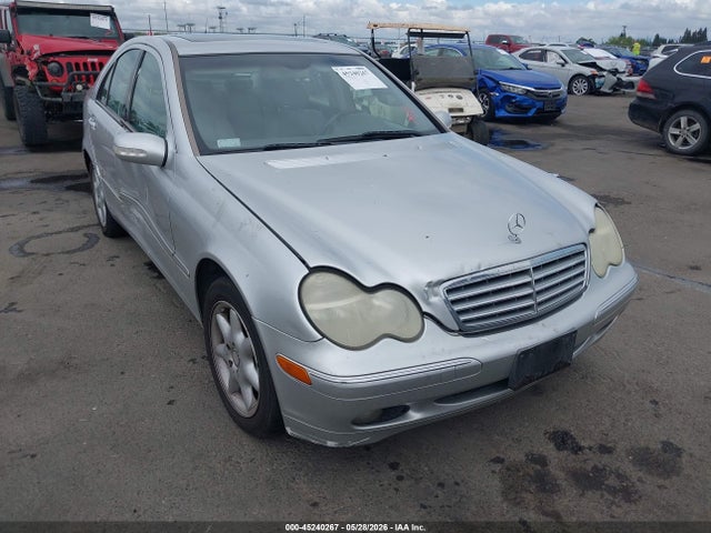 Salvage Mercedes-Benz C-Class Image