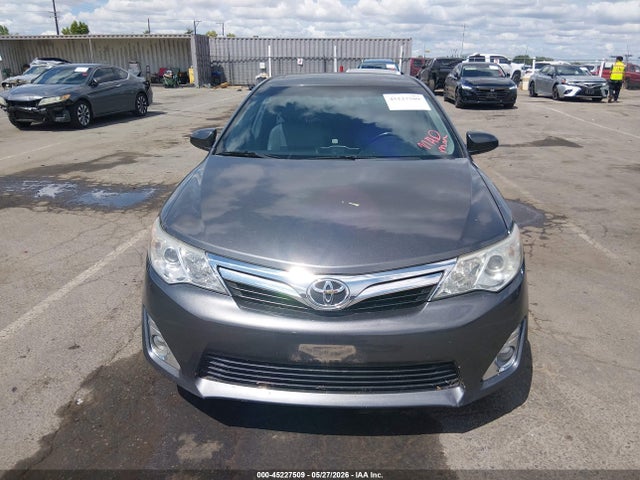 Toyota Camry Xle V6