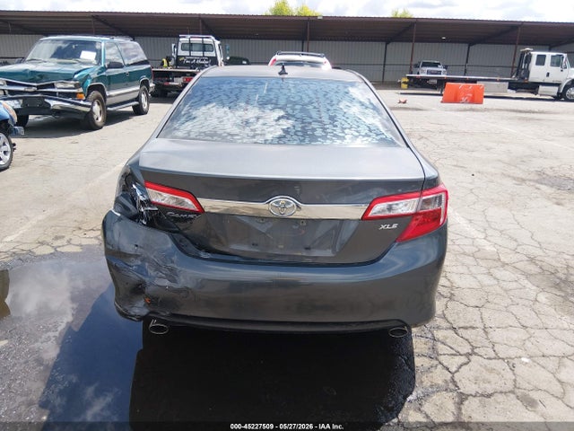 Toyota Camry Xle V6