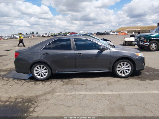 Toyota Camry Xle V6