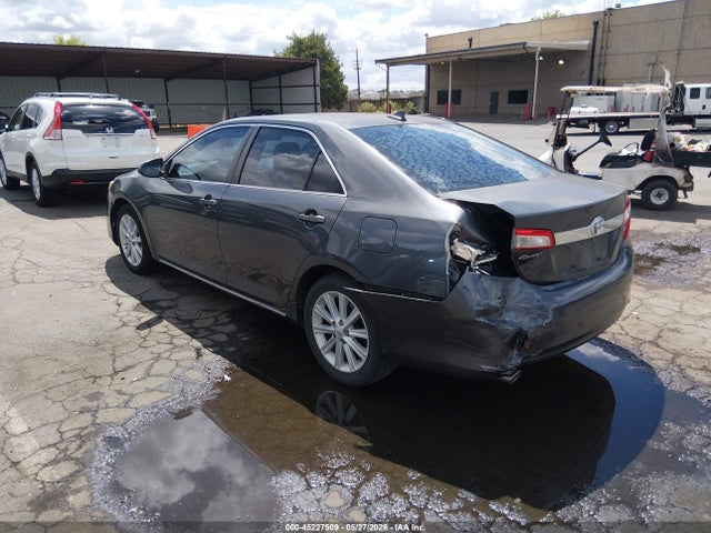 Toyota Camry Xle V6