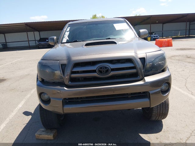 Toyota Tacoma Prerunner V6