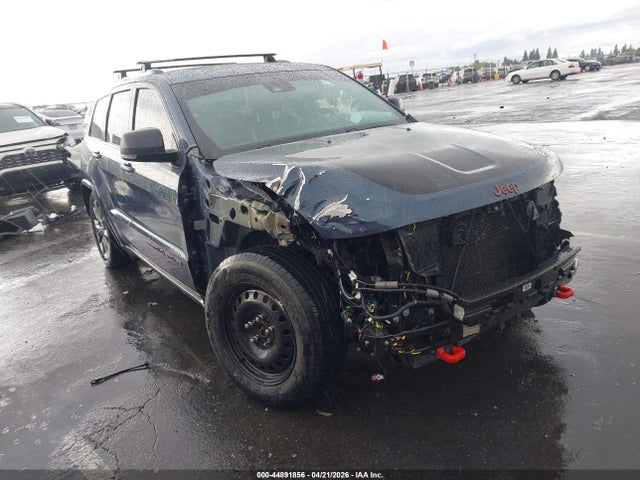 Salvage Jeep Grand Cherokee Image