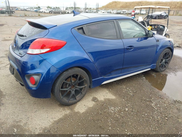 Hyundai VELOSTER Turbo