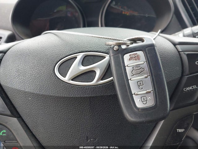 Hyundai VELOSTER Turbo