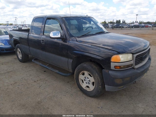 Salvage GMC Sierra 1500 Image