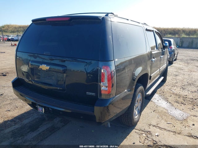 Chevrolet Suburban 1500 Lt