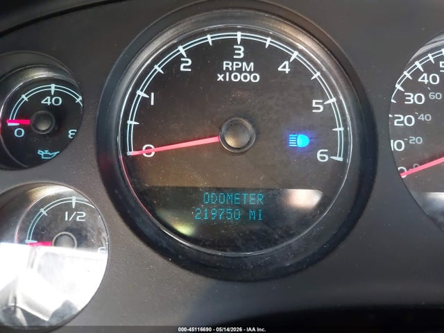 Chevrolet Suburban 1500 Lt