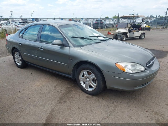 Salvage Ford Taurus Image