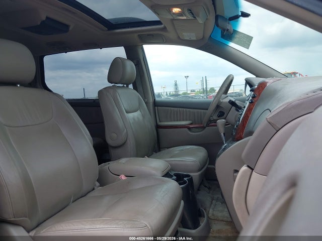 Toyota Sienna Xle