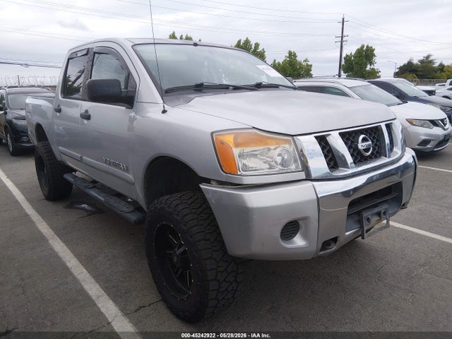 Salvage Nissan Titan Image