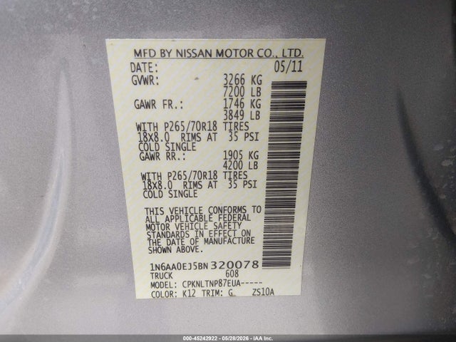 Nissan Titan Sv