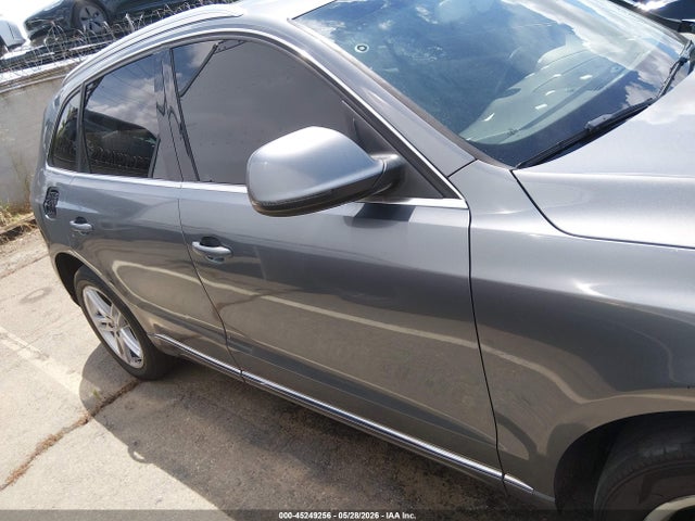 Audi Q5 2.0t Premium