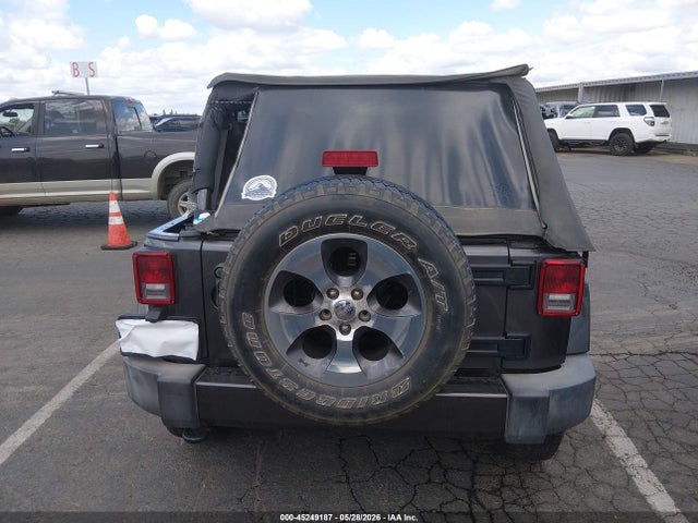 Jeep Wrangler Sahara 4x4