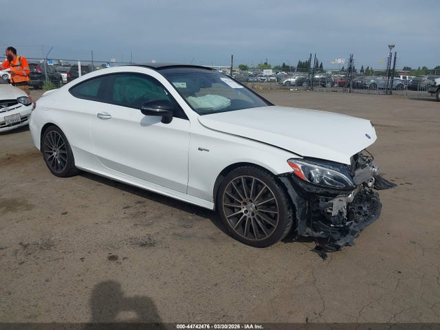 Salvage Mercedes-Benz C-Class Image