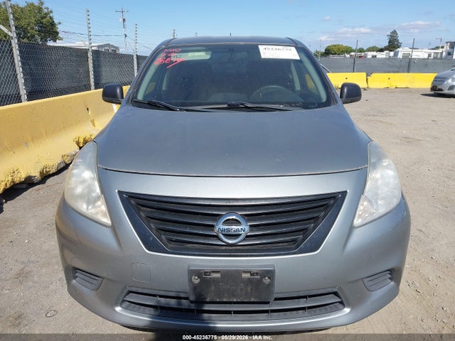 Nissan Versa 1.6 S