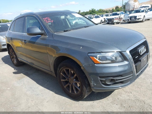 Salvage Audi Q5 Image