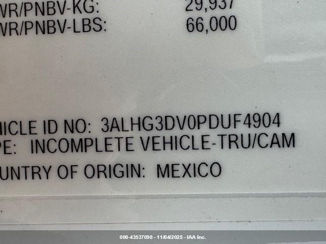 Freightliner 114sd