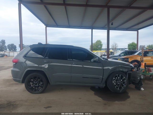Jeep Grand Cherokee Laredo X 4x4