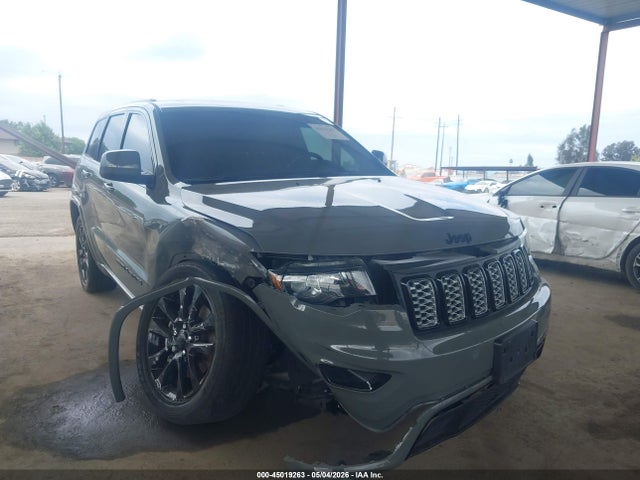 Salvage Jeep Grand Cherokee Image