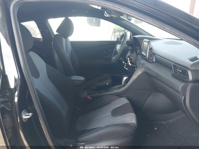 Hyundai VELOSTER 2.0