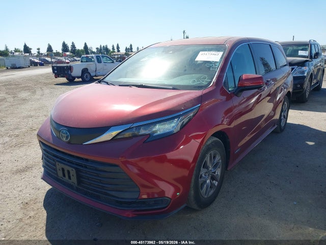 Toyota Sienna Le