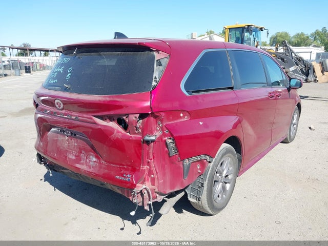 Toyota Sienna Le