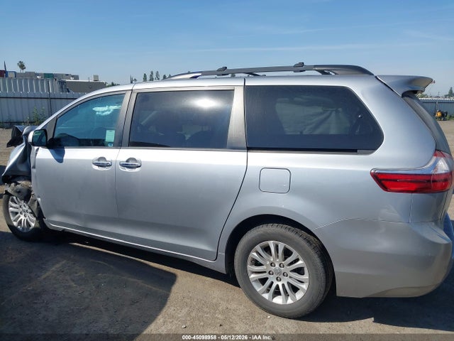 Toyota Sienna Xle Premium 8 Passenger