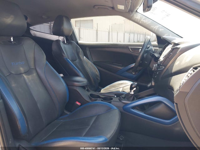 Hyundai VELOSTER