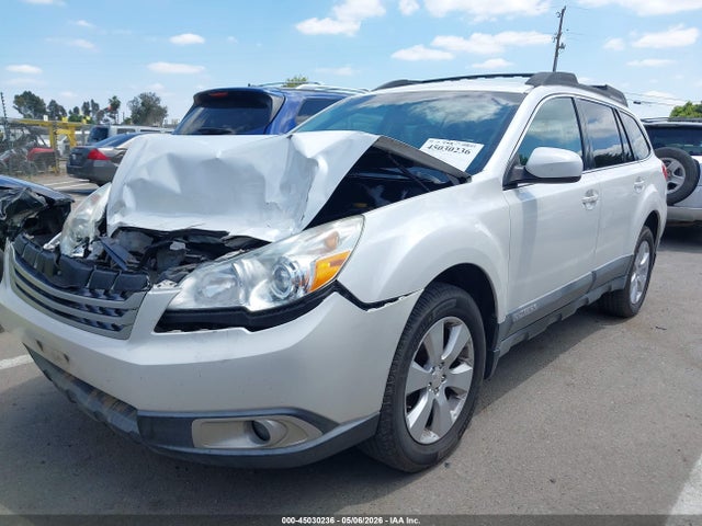 Subaru Outback 2.5i Premium