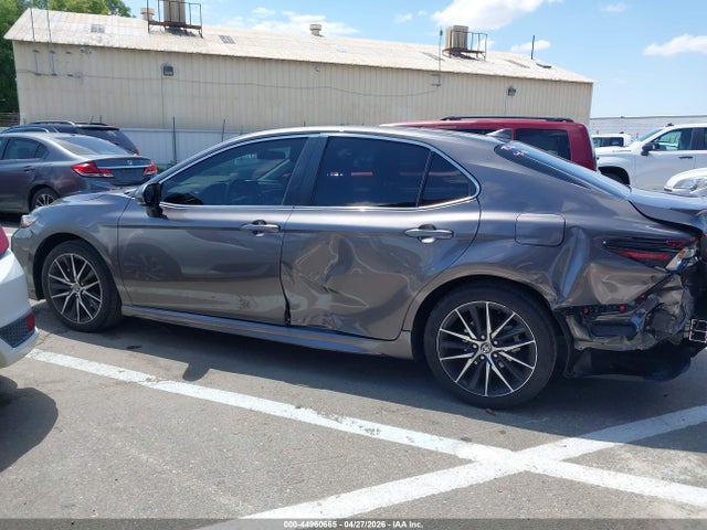 Toyota Camry Se