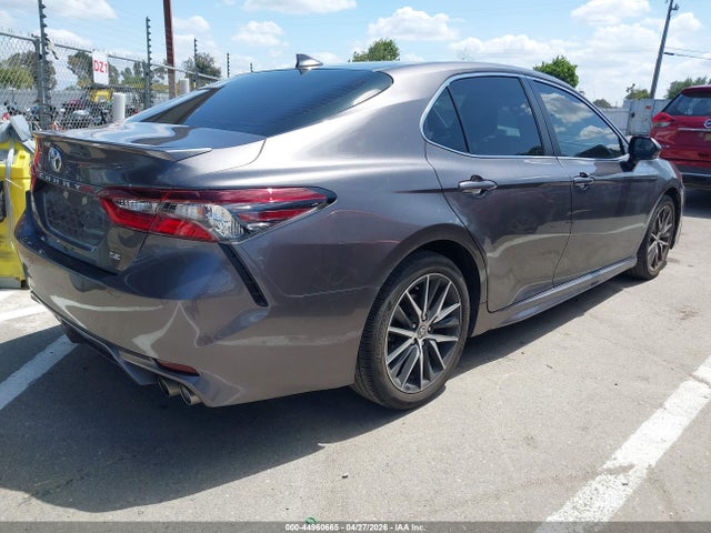 Toyota Camry Se