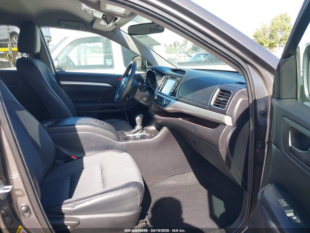 Toyota Highlander Le Plus V6