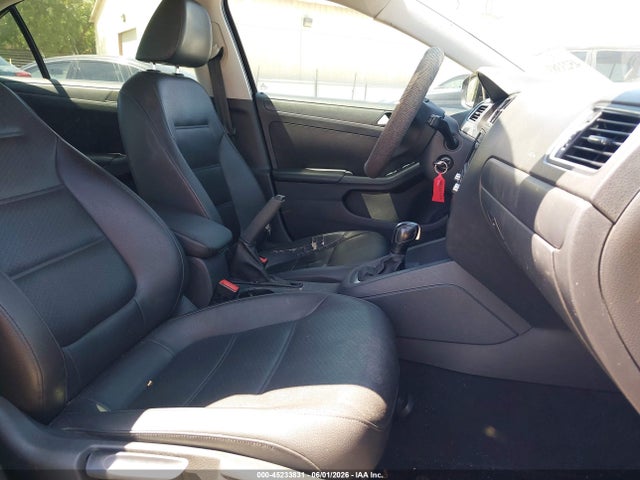 Volkswagen Jetta 1.8t Se