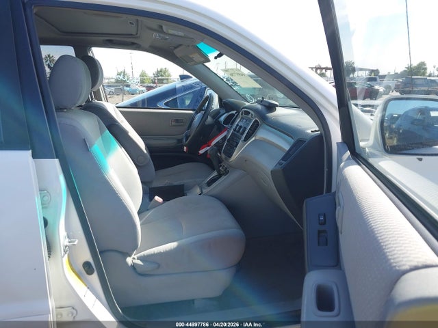 Toyota Highlander V6