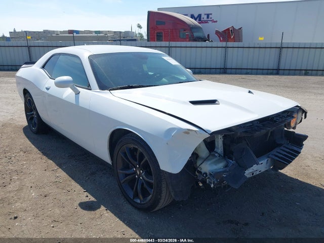 Salvage Dodge Challenger Image