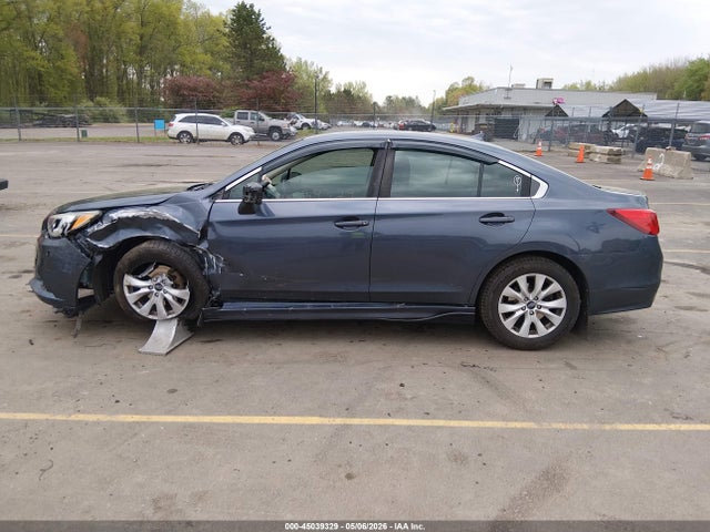 Subaru Legacy 2.5i Premium
