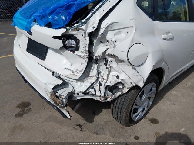 Subaru Impreza Base 5-door
